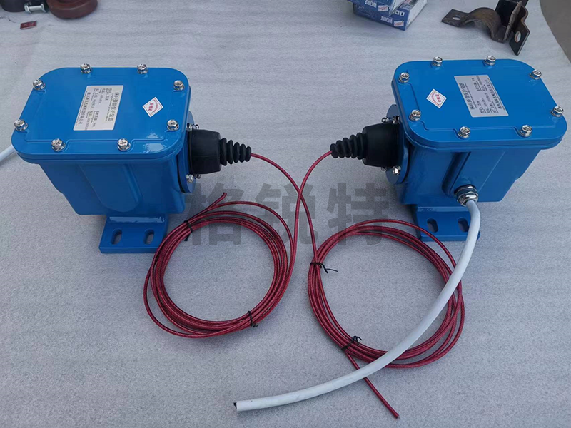 开关型纵向撕裂保护装置