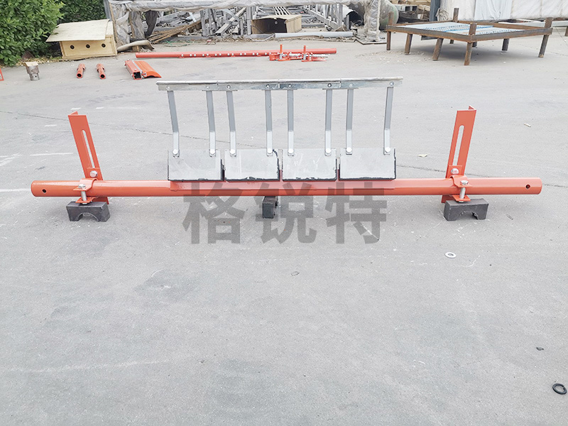 第 一道合金清扫器(YQ-DTEH) 第 一道合金清扫器(YQ-DTEH)