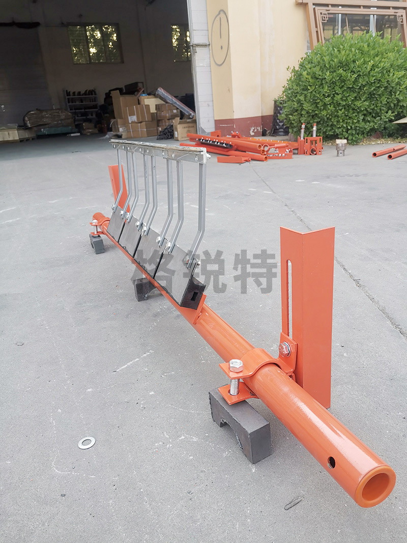 第 一道合金清扫器(YQ-DTEH) 第 一道合金清扫器(YQ-DTEH)