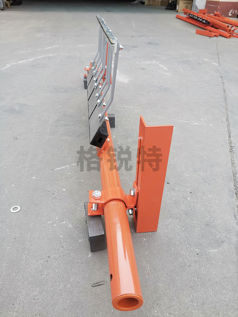 第 一道合金清扫器(YQ-DTEH) 第 一道合金清扫器(YQ-DTEH)