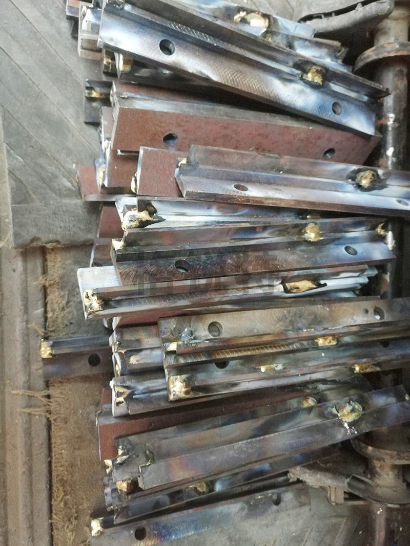 合金刀头刀片刀架橡胶体 合金刀头刀片刀架橡胶体