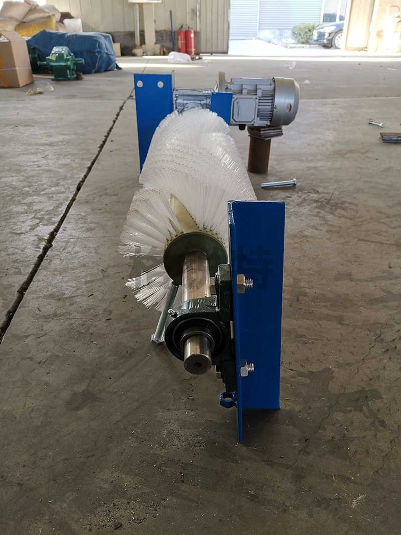 电动滚刷清扫器 电动滚刷清扫器